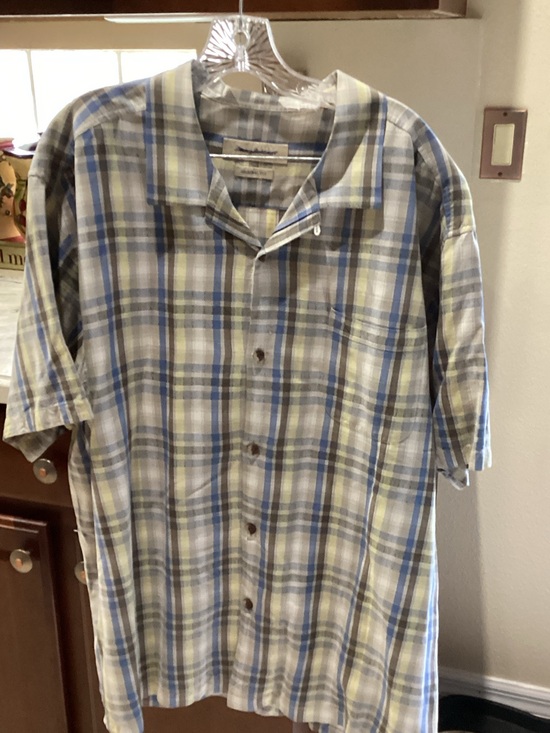 Tommy Bahama Other - Tommy Bahama Plaid Short-Sleeve Button Down - Blue, Gray & Cream